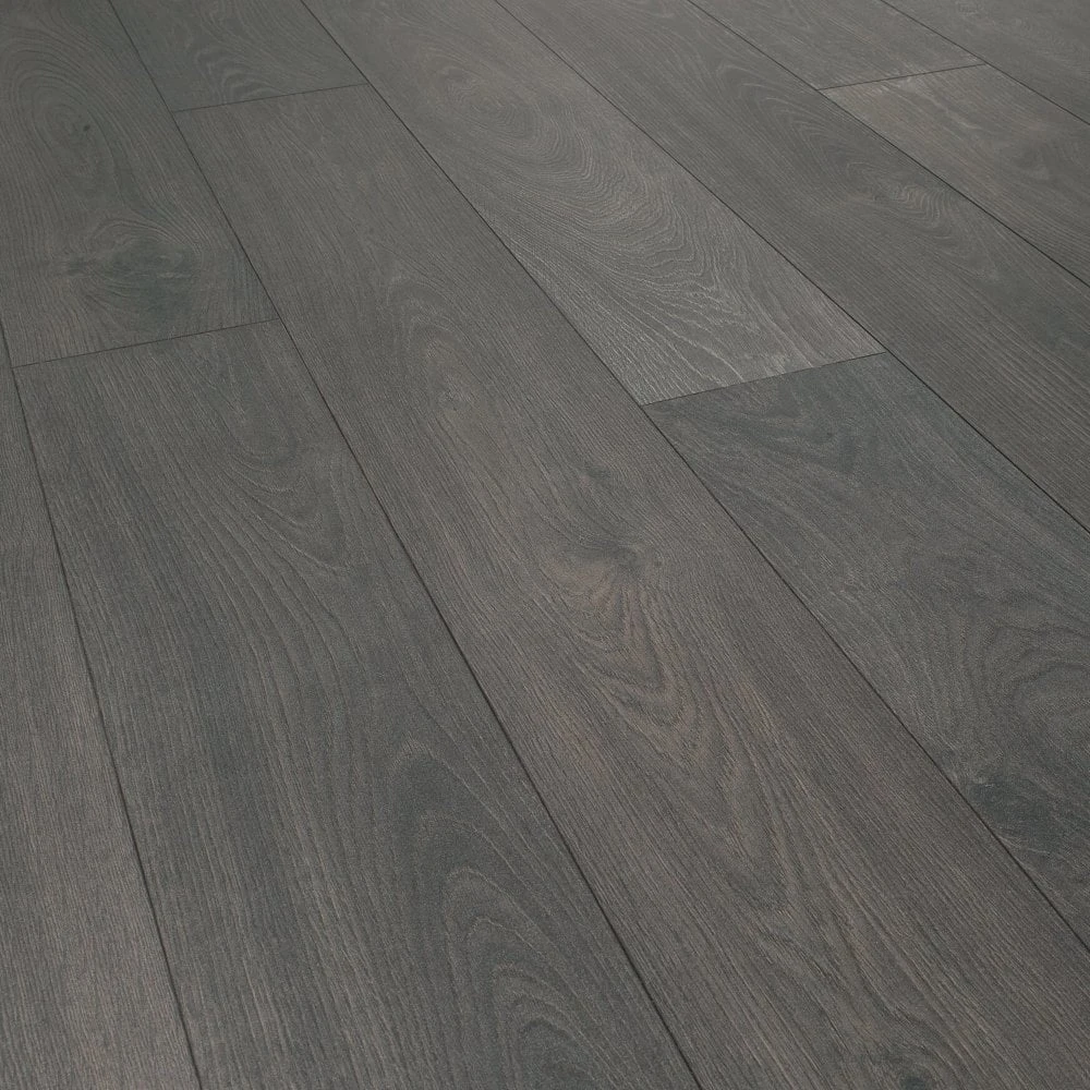 Swiss Krono Arosa Oak - Solid Chrome 12mm Laminate Flooring (218894) 2 Swiss Krono Arosa Oak - Solid Chrome 12mm Laminate Flooring (218894) - Image 2