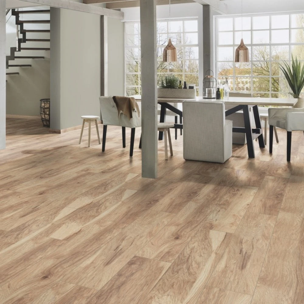 Krono Original Natural Hickory - Vintage Classic 10mm Laminate Flooring (249794) 1 Krono Original Natural Hickory - Vintage Classic 10mm Laminate Flooring (249794)