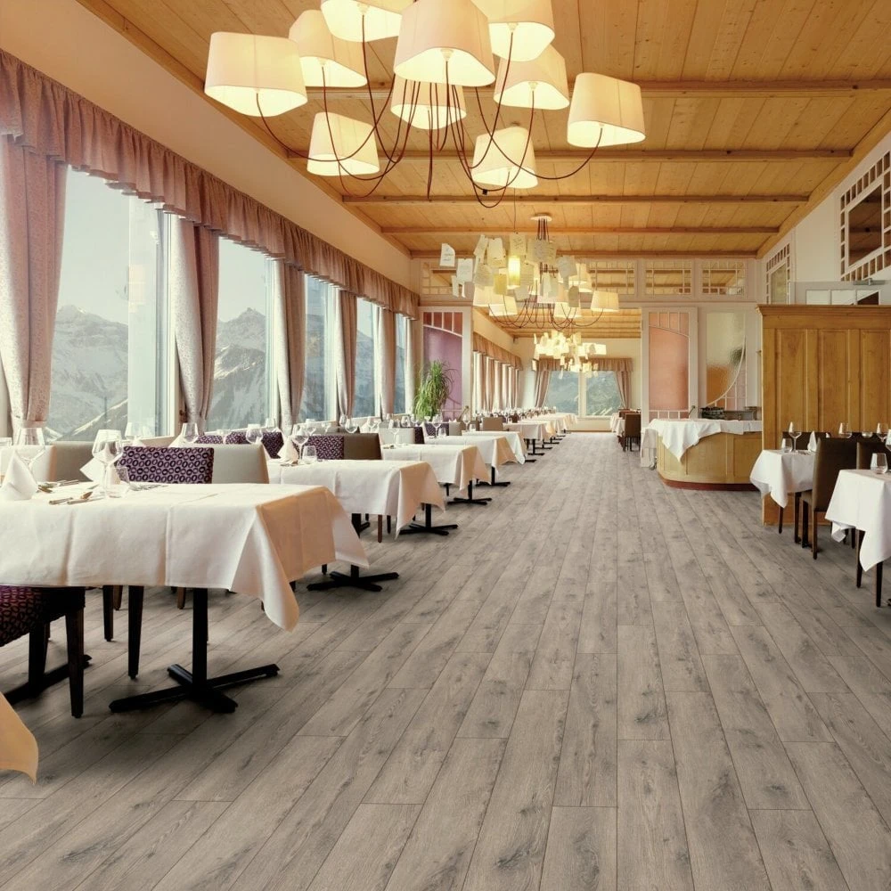 Swiss Krono Oak Campania - Lifestyle 10mm Laminate Flooring (218890) 1 Swiss Krono Oak Campania - Lifestyle 10mm Laminate Flooring (218890)