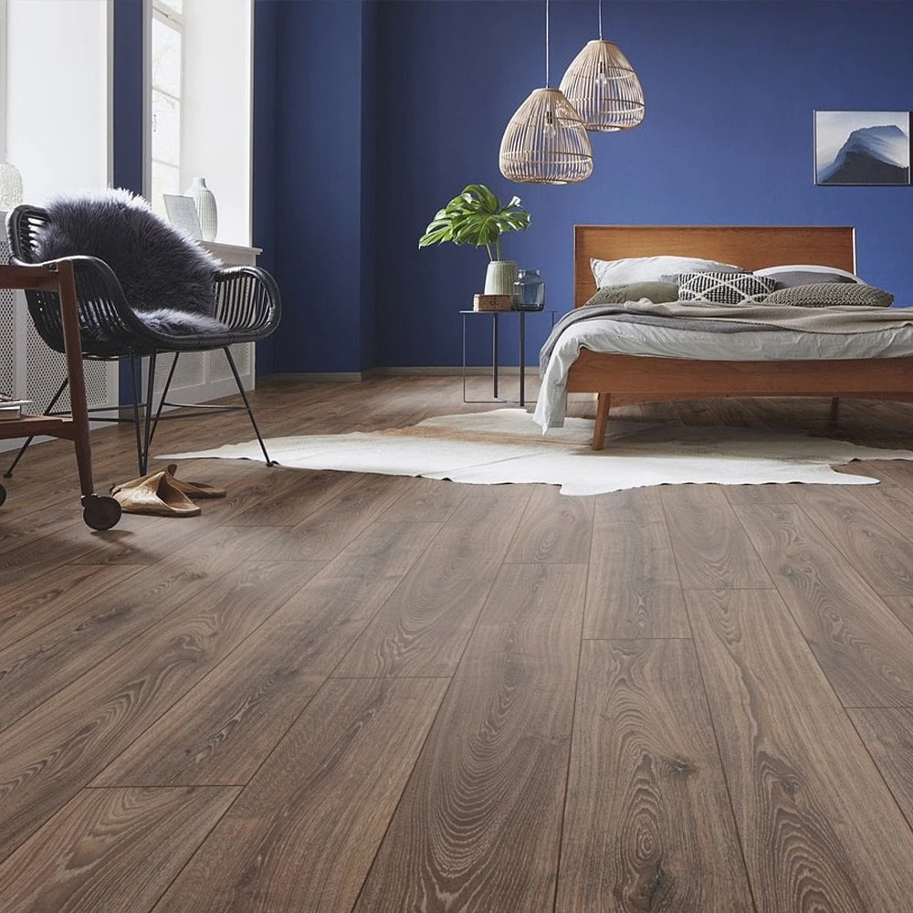 Kronotex Timeless Oak - Robusto Villa 12mm Laminate Flooring (219508) 4 Kronotex Timeless Oak - Robusto Villa 12mm Laminate Flooring (219508) - Image 4